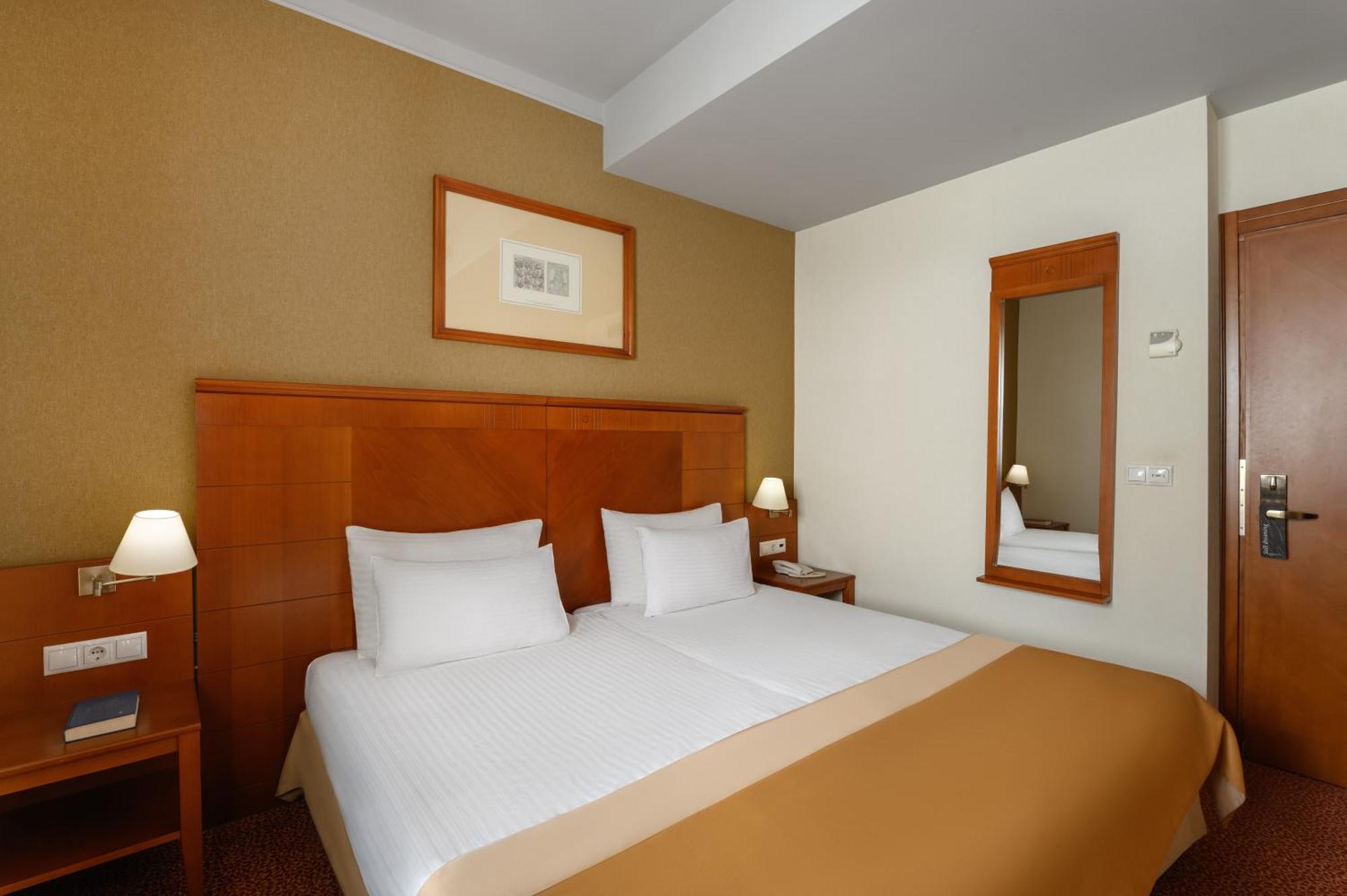 Mercure Szekesfehervar Magyar Kiraly 외부 사진