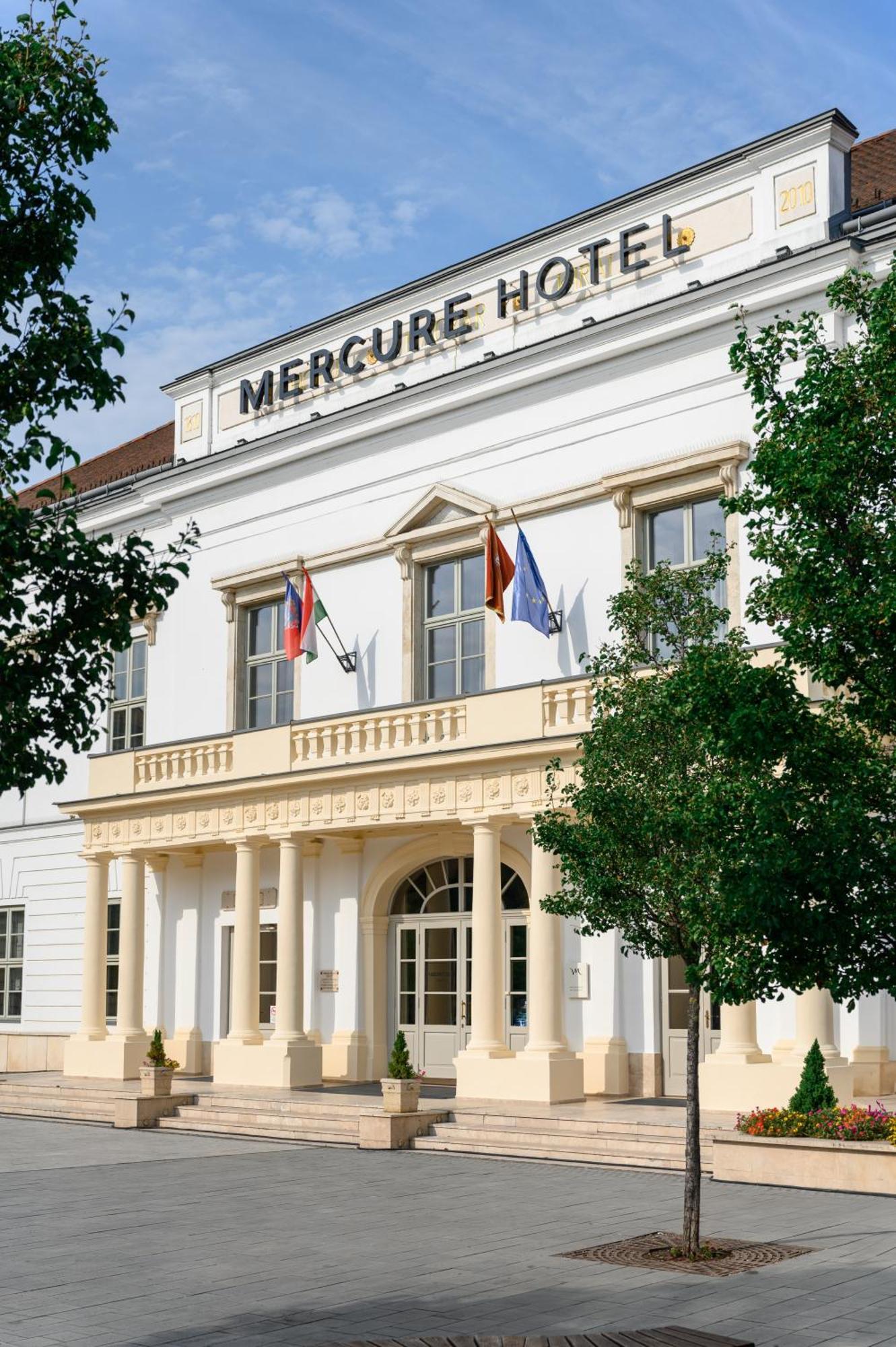 Mercure Szekesfehervar Magyar Kiraly 외부 사진