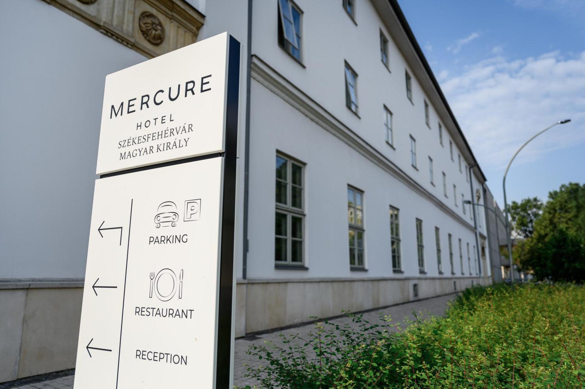 Mercure Szekesfehervar Magyar Kiraly 외부 사진