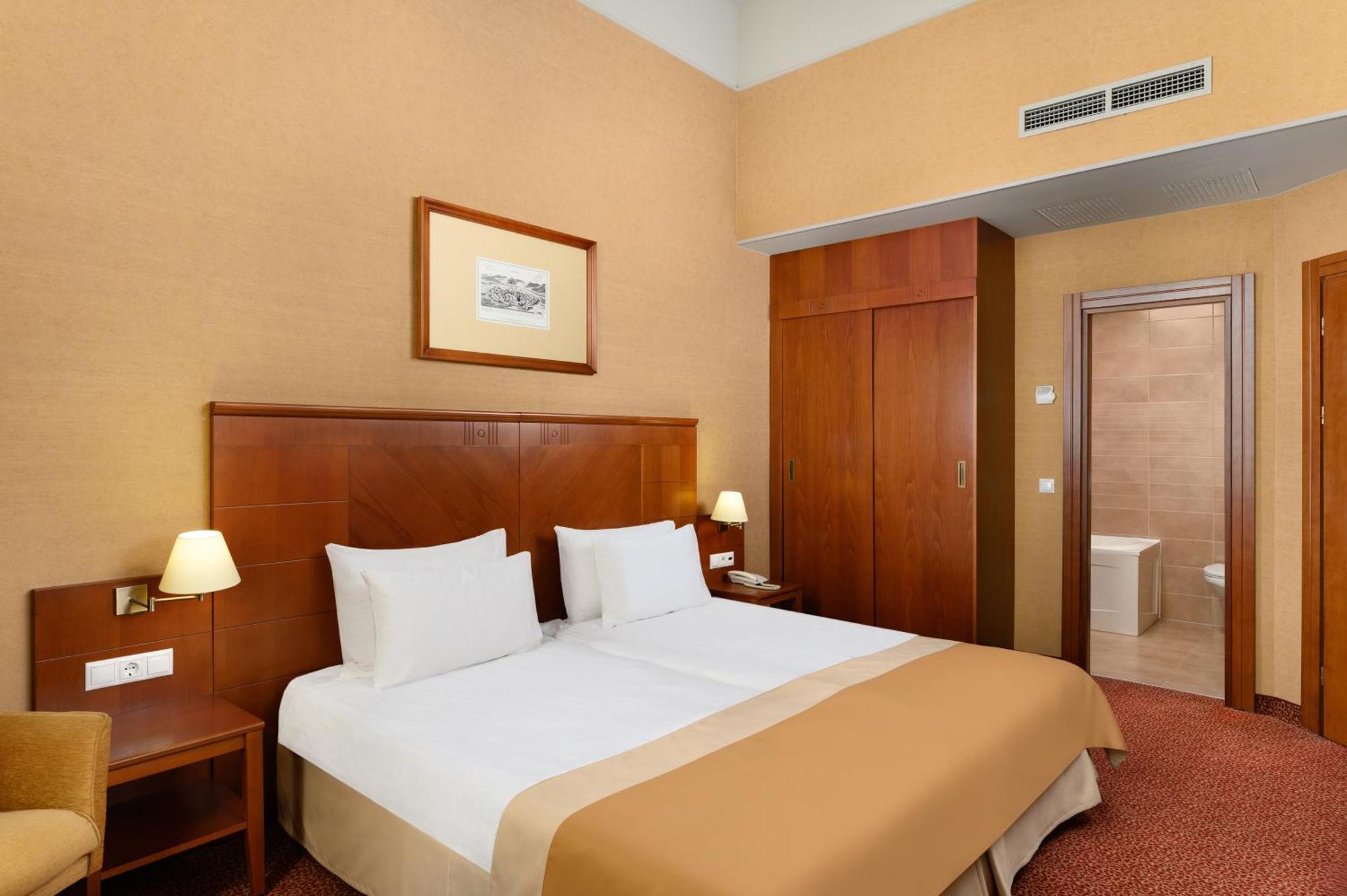Mercure Szekesfehervar Magyar Kiraly 외부 사진