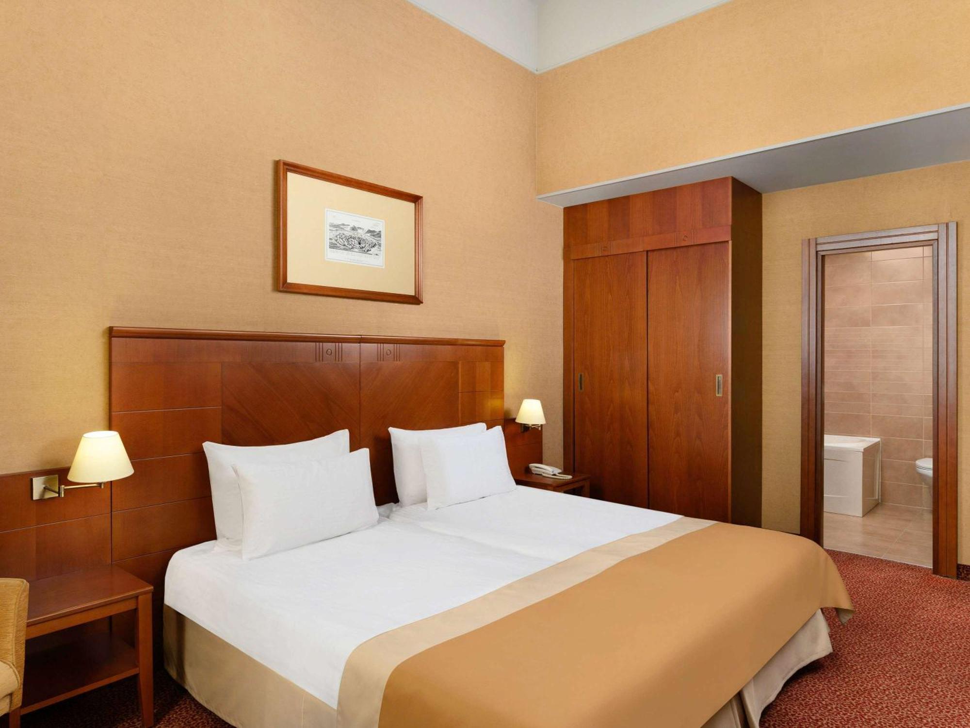 Mercure Szekesfehervar Magyar Kiraly 외부 사진