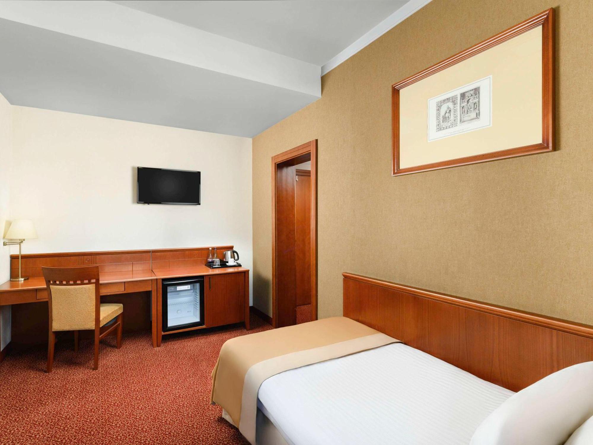 Mercure Szekesfehervar Magyar Kiraly 외부 사진